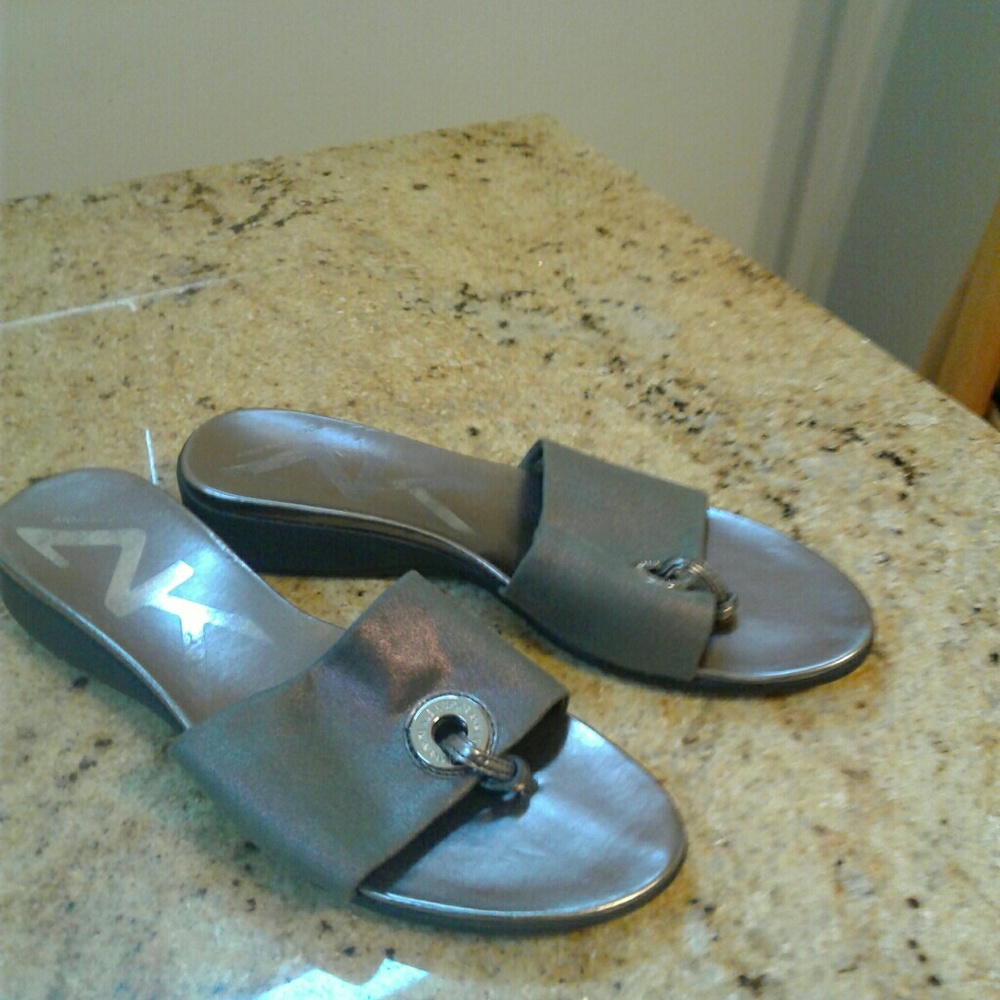 Sandals - Picture 2 of 8